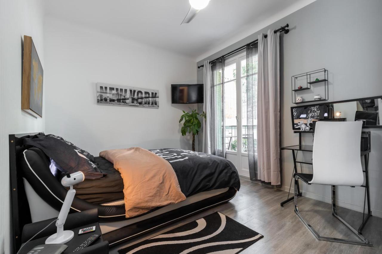 Beau 3 Pieces, 7 Pers, 2 Terrasses, Centre, Calme, Securite * Nice